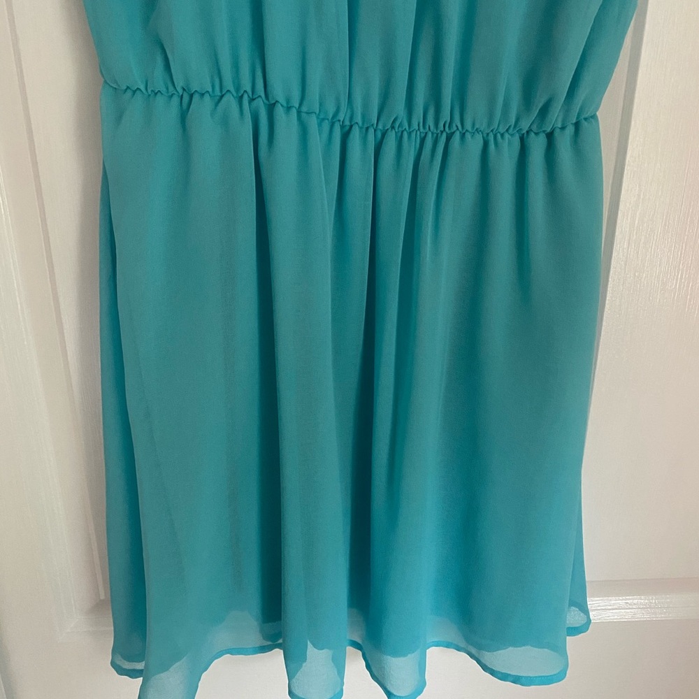 Dress - Picture 4 of 8